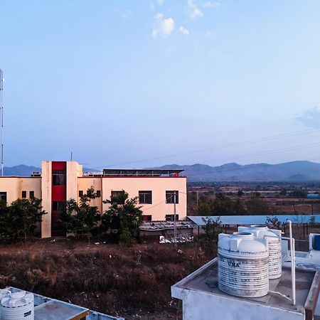 Bhavya Homestay Garudeshwar 外观 照片