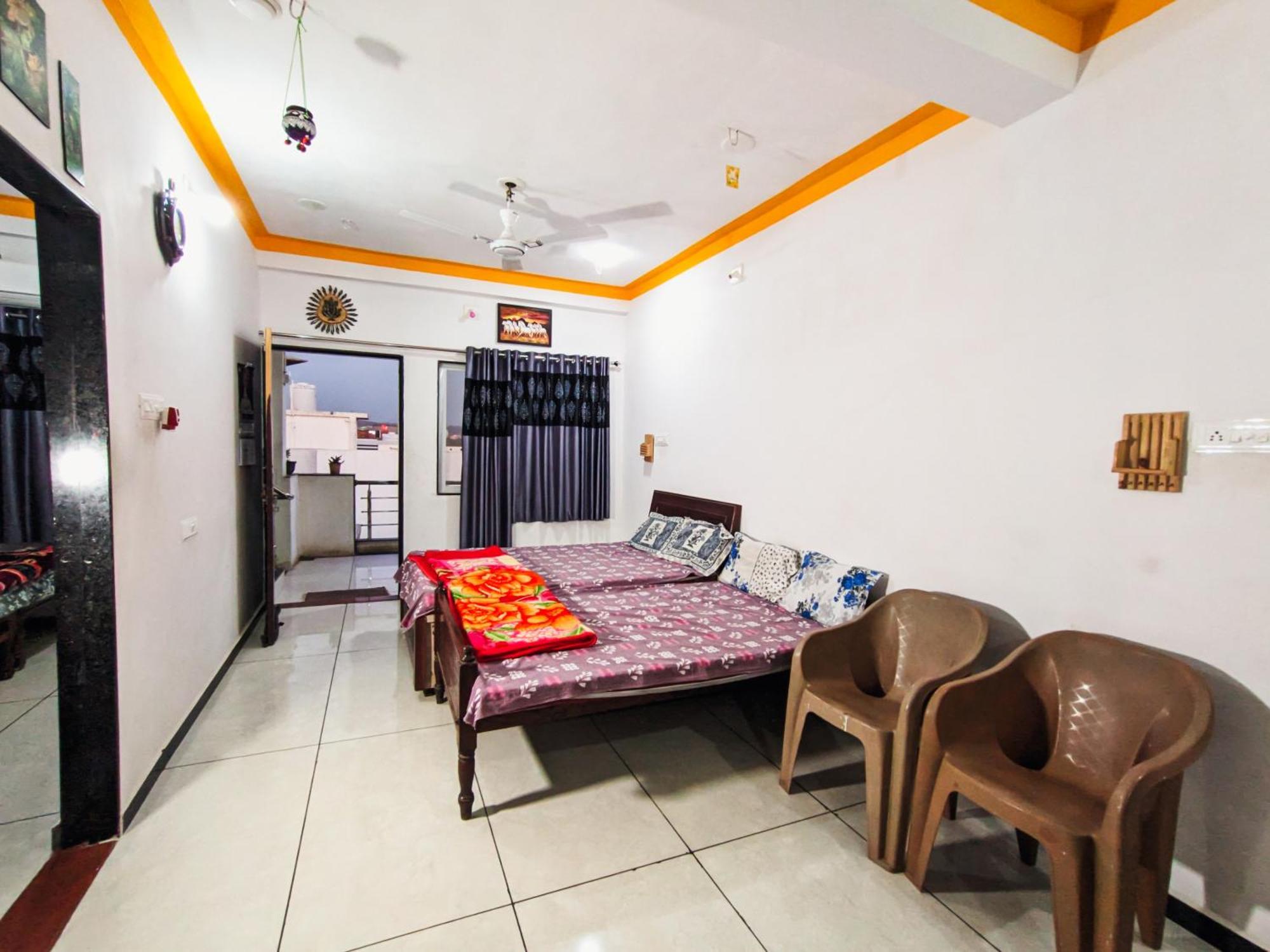 Bhavya Homestay Garudeshwar 外观 照片