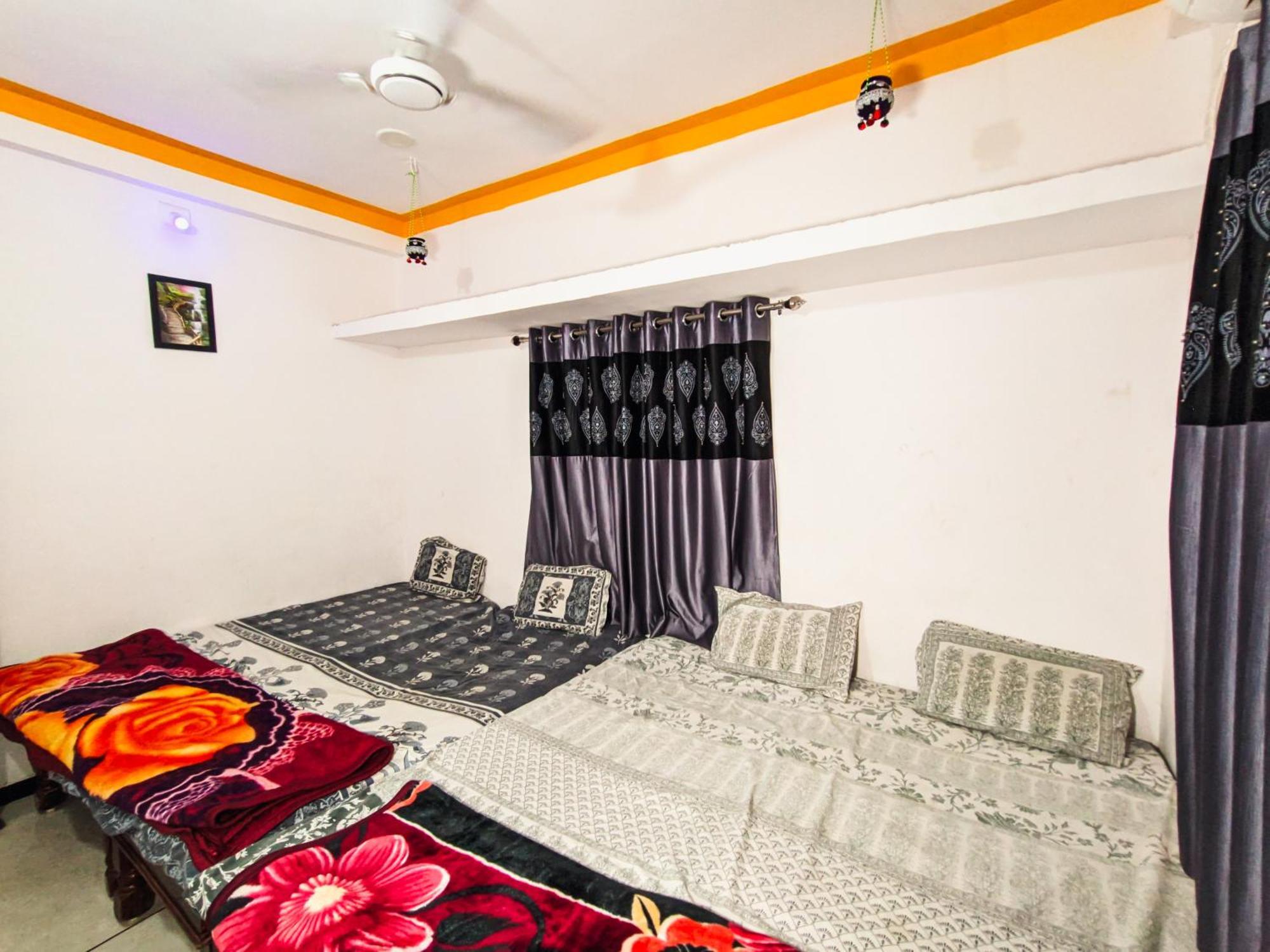 Bhavya Homestay Garudeshwar 外观 照片