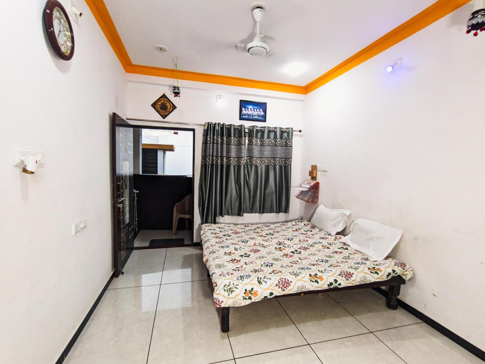 Bhavya Homestay Garudeshwar 外观 照片